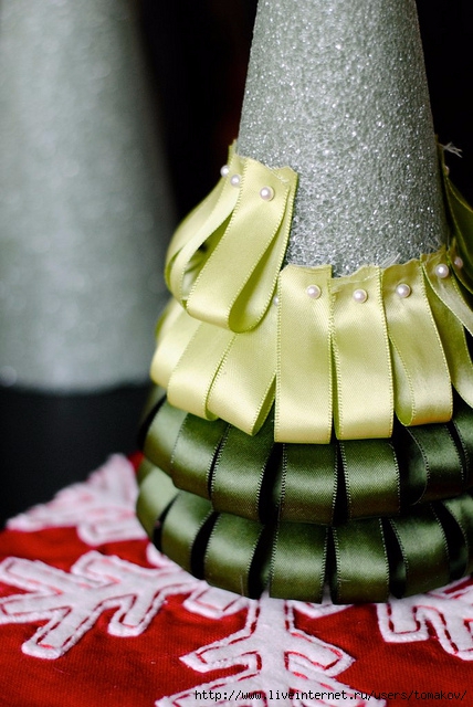 Ribbon-Christmas-Tree-Step-5 (428x640, 217Kb)