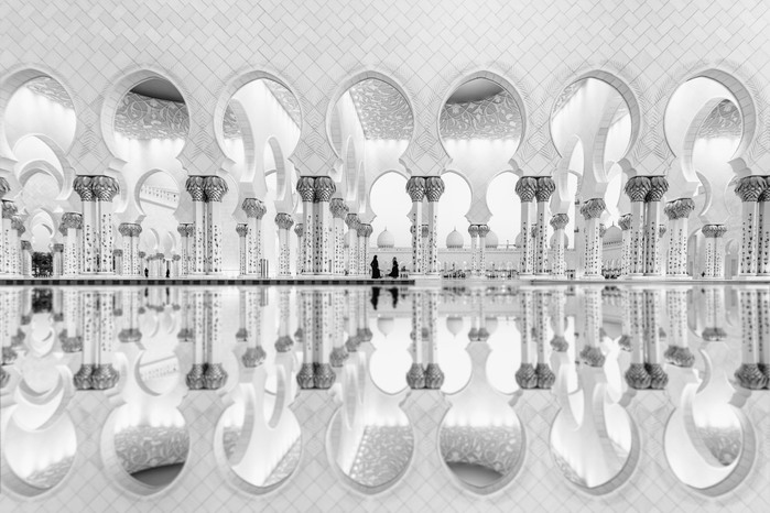Большая мечеть шейха Заида в Абу-Даби. (Фото Ali Al Jajri (700x466, 92Kb)