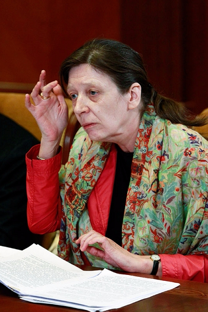 9 Лариса Брычева - руководитель государственно-правового управления президента РФ. (347x520, 330Kb)