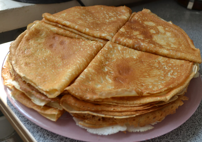 retsept_blini_tonkie_s_foto_1 (700x491, 377Kb)