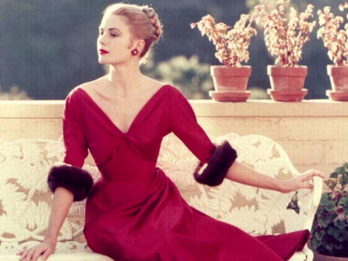 1024 Grace Kelly    (700x525, 322Kb)