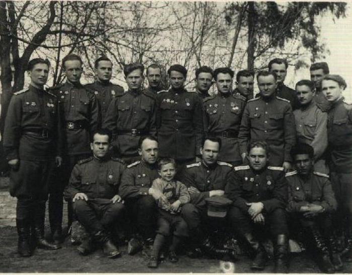 1945 (700x547, 66Kb)