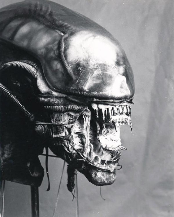 behind-the-scenes-of-alien-6 (562x700, 109Kb)