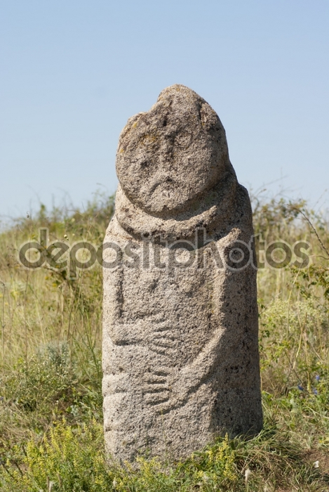 6144623_Scythian_kurgan_stelae_Donetsk_region_Ukraine (469x700, 259Kb)
