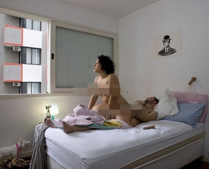 Спальни девушек разных стран мира на фотографиях проекта «Зеркала и Окна»
