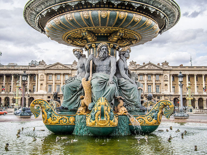 Fontaine_des_Fleuves,_Paris_May_2013 (700x525, 162Kb)