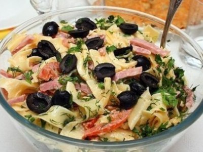 5745884_Salat_s_makaronami_vetchinoi_i_sirom (400x300, 33Kb)
