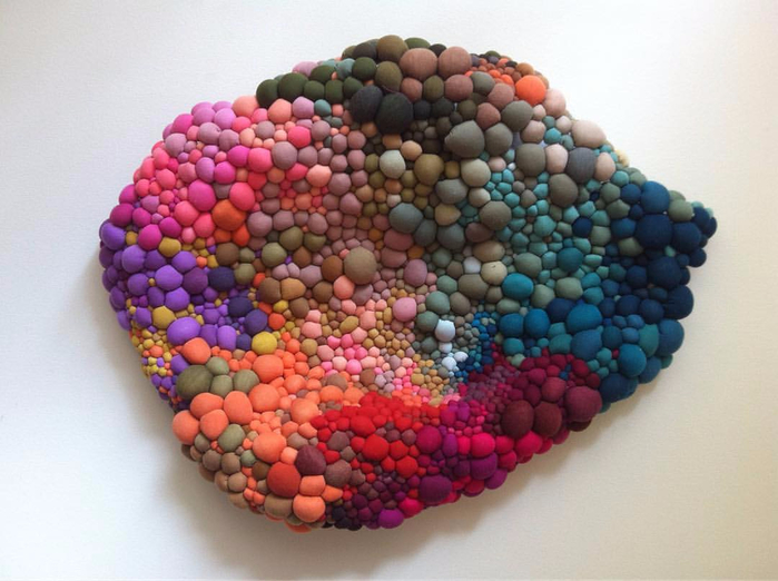 seregarcia-s-colorful-installations-are-made-from-hundreds-of-textile-orbs-that-she (700x522, 323Kb)