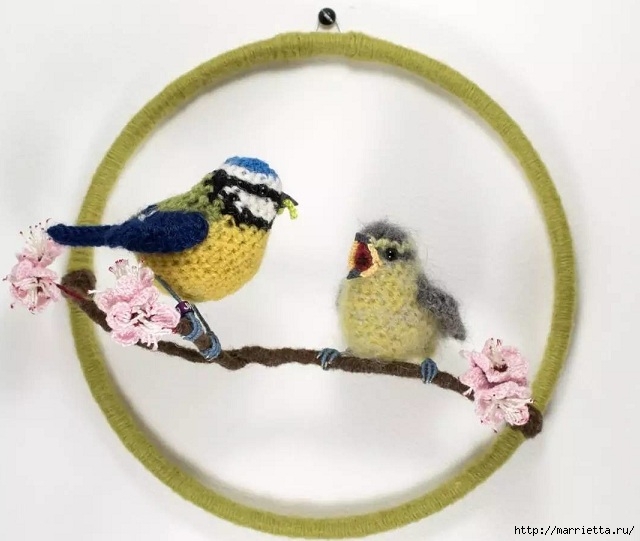 Птичий двор Jose Heroys. Вязаные птички, необыкновенной красоты (29) (640x541, 143Kb)