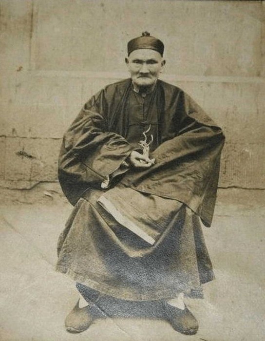Li-Ching-Yuen (544x700, 78Kb)