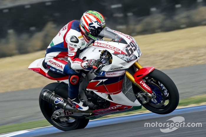 wsbk-buriram-2016-nicky-hayden-honda-wsbk-team (700x466, 370Kb)