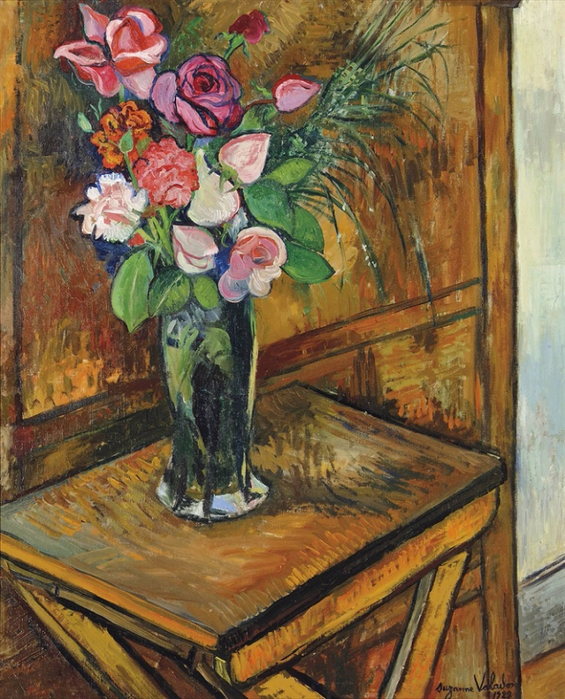 Vase de fleurs sur une table. 1929 (565x700, 522Kb)