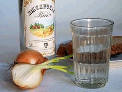 56313390_1268323153_vodka_luk (250x188, 39Kb)