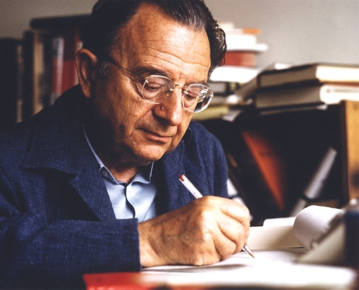 content_erich-fromm-1974-photo-mueller-may_995kb346kb__econet_ru (700x566, 256Kb)