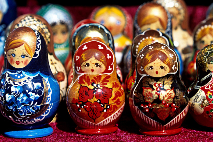 Matryoshka-Russian-Dolls-wide-i (700x466, 543Kb)