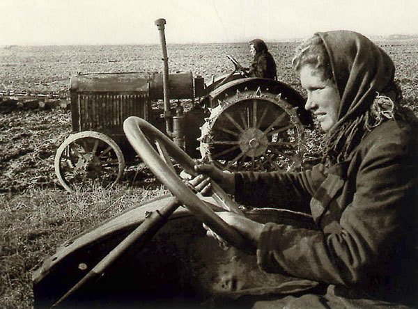 phoca_thumb_l_13-sovetskaya-zhenschina-14 (600x444, 76Kb)