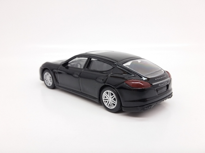 Porsche Panamera Turbo (RMZ City) 002 (700x525, 172Kb)