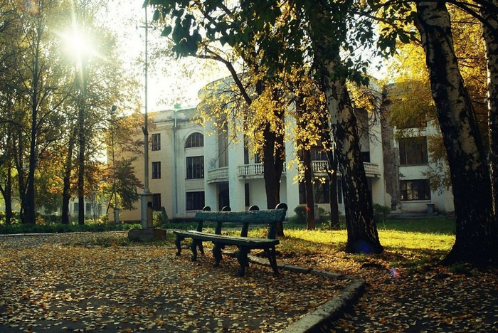 Осень - Жигулевск Самарская обл. от Татьяны Вас. (700x468, 488Kb)