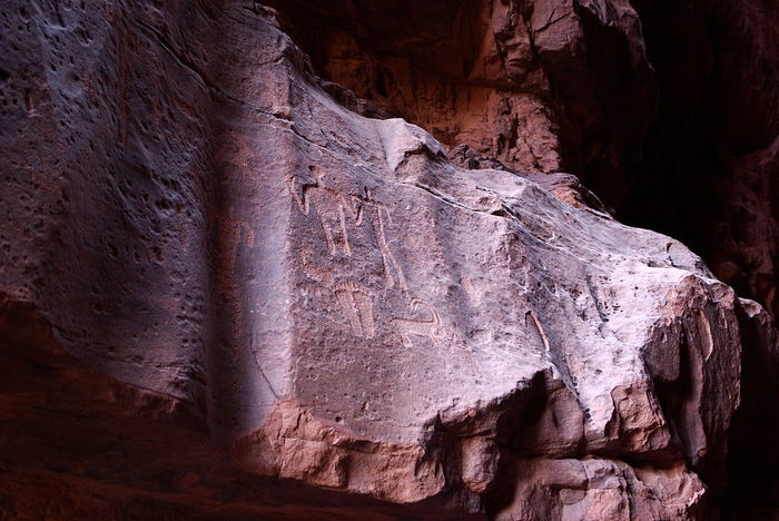 3523469_1024pxWadi_Rum_BW_23 (700x468, 77Kb)