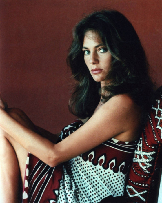 800  Jacqueline Bisset  (559x700, 373Kb)