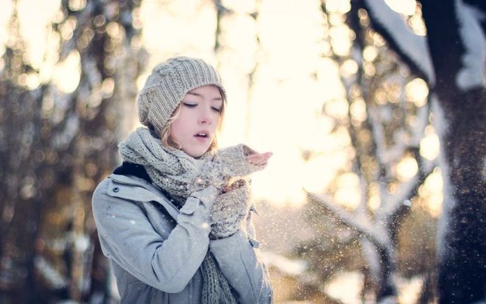 341542_devushka_priroda_zima_sneg_devushki_krasivaya_2560x1600 (700x437, 51Kb)