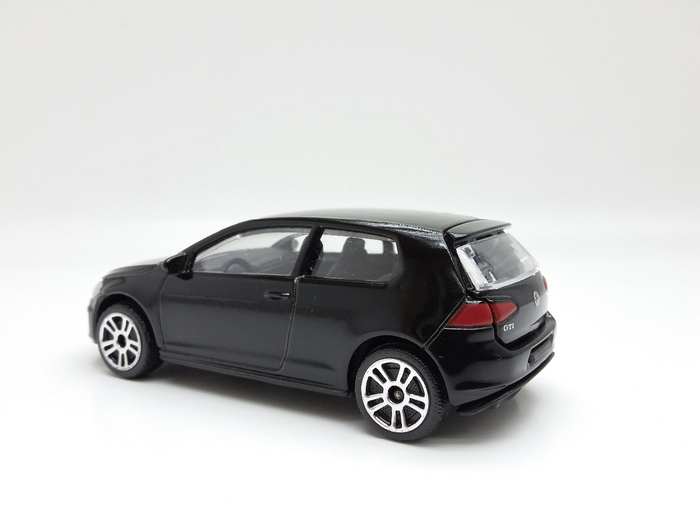 Volkswagen Golf VII  GTI 002 (700x525, 162Kb)