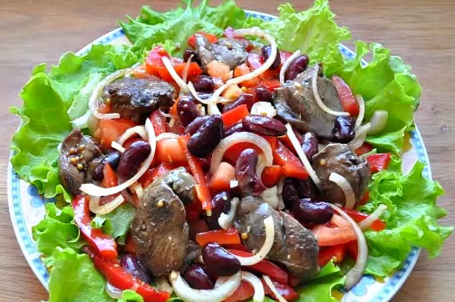 salat-iz-pecheni-s-fasolyu (650x432, 238Kb)