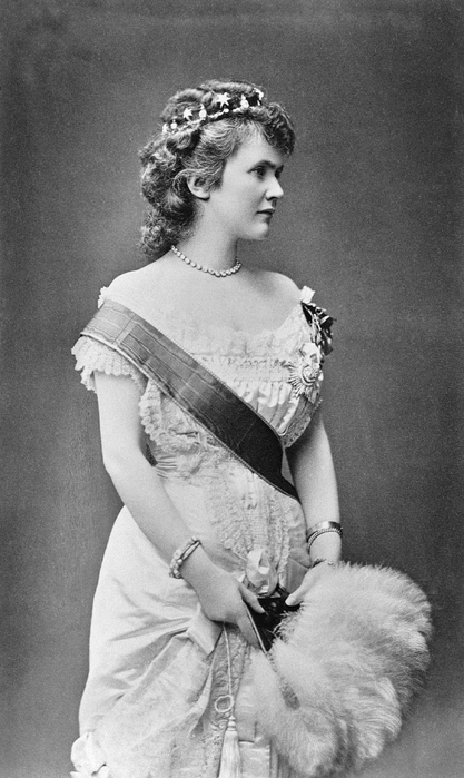 Elizabeth_Queen_of_Romania (417x700, 191Kb)