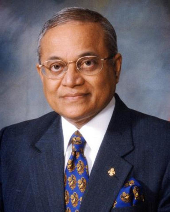 Maumoon-Abdul-Gayoom (562x700, 272Kb)