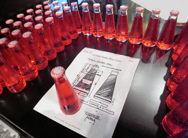 1932 Campari Soda bottles (600x440, 111Kb)