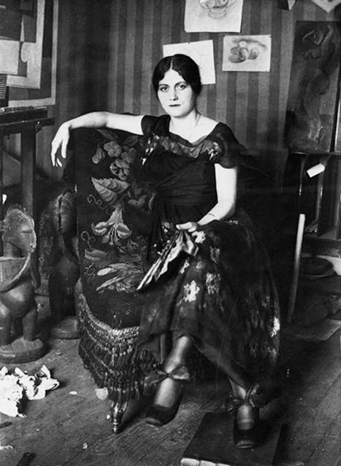 Olga-Khokhlova-Picasso-in-Armchair_1917 (480x656, 100Kb)