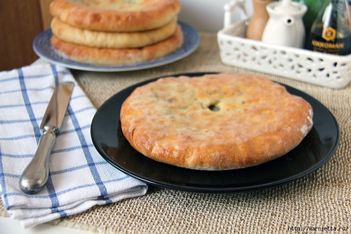 Осетинские пироги. Сахараджин со свекольной ботвой и сыром (5) (700x467, 236Kb)
