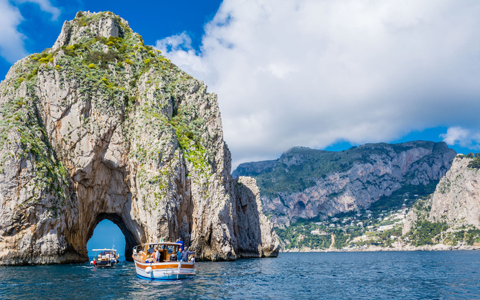 italy-capri-faraglioni (700x437, 464Kb)