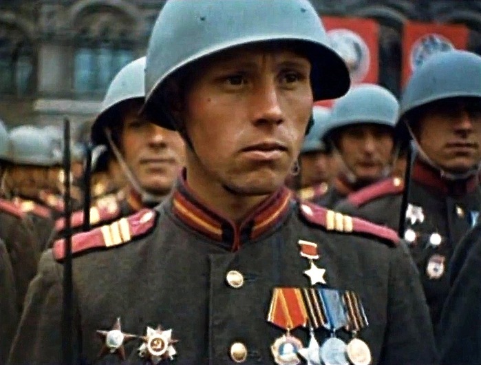1668275_soldat (700x530, 109Kb)