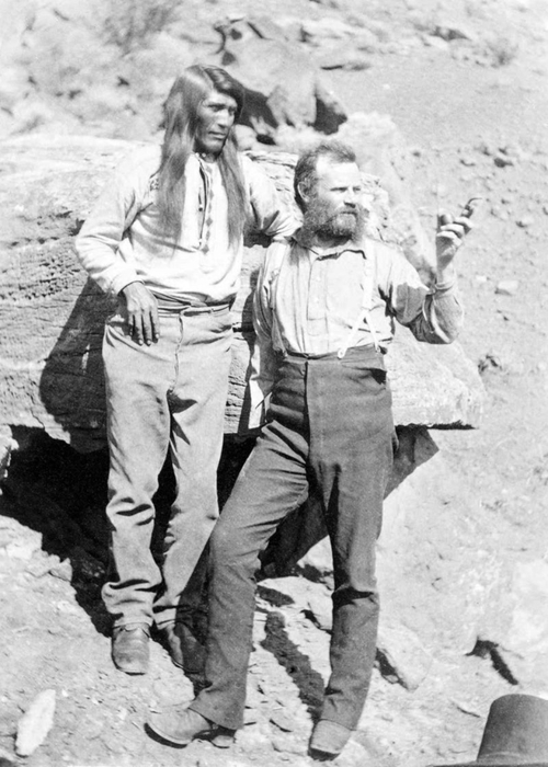 John_Wesley_Powell_with_Native_American_at_Grand_Canyon_Arizona (500x700, 223Kb)