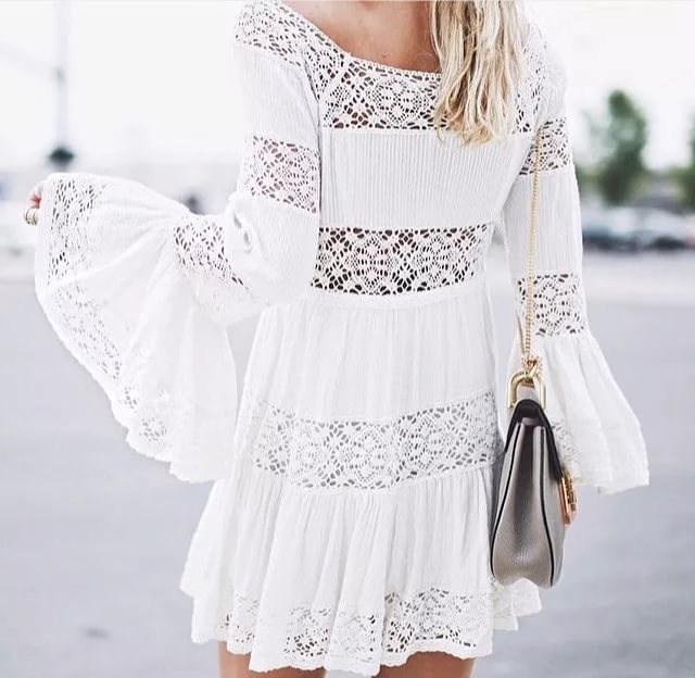 Белое платье в стиле бохо