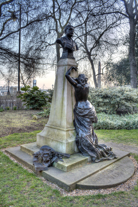 Arthur_Sullivan_memorial,_Victoria_Embankment_Gardens (466x700, 592Kb)