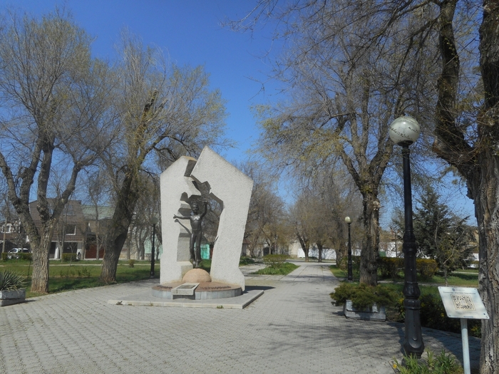 4878453_ukr_1024 (700x525, 325Kb)