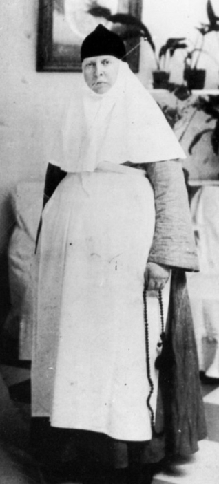 Sister_Anastasia (318x700, 99Kb)