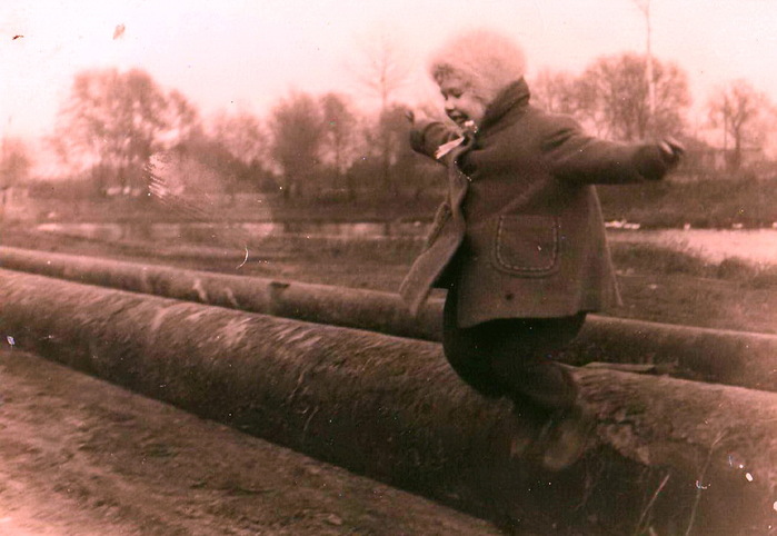 1962    (700x482, 93Kb)