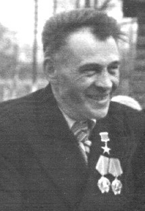 Petrikov_Konstantin_Pavlovich (481x700, 135Kb)