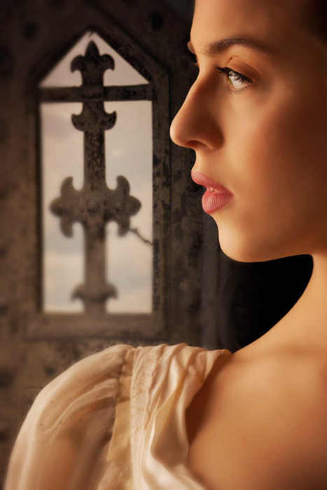 Woman in medieval church - Ricardo Demurez (467x700, 119Kb)