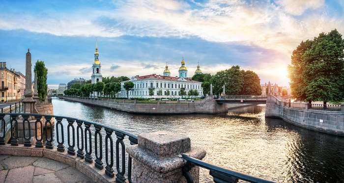 с какого питерского моста можно одновременно увидеть 7 других мостов его еще называют семимостье. 150272722 2222299 semimostepikalov. с какого питерского моста можно одновременно увидеть 7 других мостов его еще называют семимостье фото. с какого питерского моста можно одновременно увидеть 7 других мостов его еще называют семимостье-150272722 2222299 semimostepikalov. картинка с какого питерского моста можно одновременно увидеть 7 других мостов его еще называют семимостье. картинка 150272722 2222299 semimostepikalov. За Санкт-Петербургом прочно закрепилась слава мистического города. Долгая история Северной столицы послужила отличной почвой для возникновения легенд и суеверий, их сегодня можно услышать от местных жителей или на тематических экскурсиях. Обычно подобные туры проходят через кладбища, замки, дворцы в которых, по слухам, водятся призраки. Если вам не по душе «страшилки», то посетите места, где исполняются желания. Одно из самых популярных — Семимостье.
