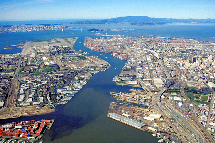 Oakland_California_aerial_view (700x466, 578Kb)