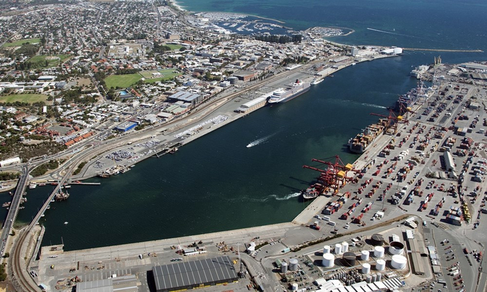 Fremantle Ports Perth (700x420, 373Kb)