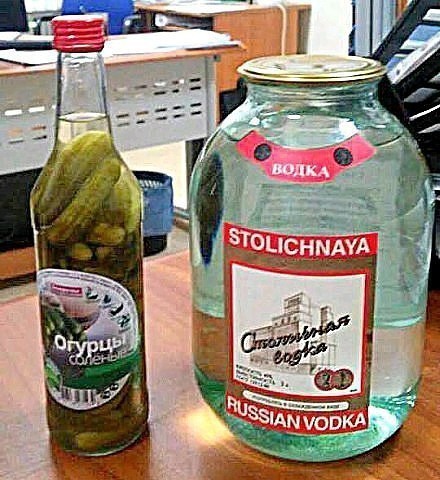 134280096_vodkaogurcuy (440x480, 74Kb)