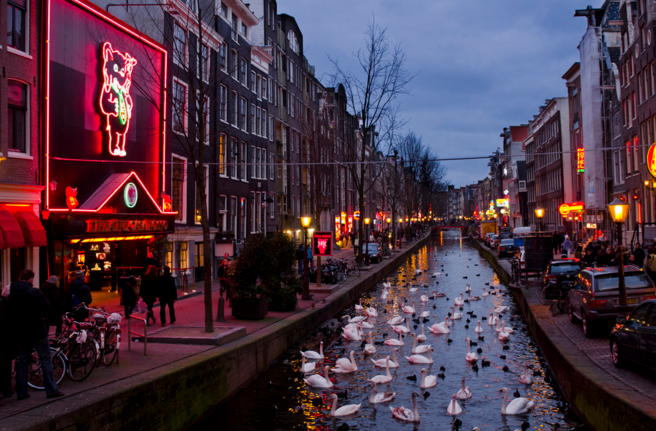 3937385_Ylica_Krasnih_Fonarei_Amsterdam (656x431, 528Kb)