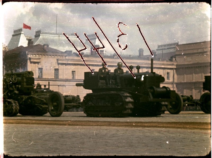Первомайская демонстрация 1947 г. в Москве. Владислав Микоша14 (700x523, 363Kb)