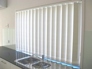 Vertical Blinds (300x225, 11Kb)