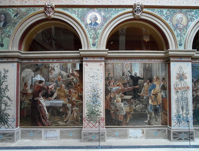 1861 Arcaded Central Hall has Pre-Raphaelite mural paintings by William Bell Scott, and one panel by John Ruskin. 1 (700x532, 157Kb)